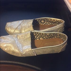 Women’s glitter Toms